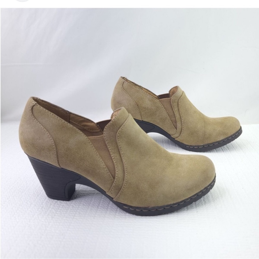 Croft & Barrow Ortholite Women's Slip-on Tan Suede Ankle Boots size 10